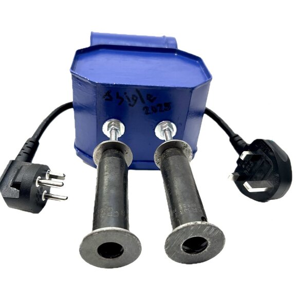 Meet CYAN, a found objects robot sculpture created by me (James Sigle) - Picture 5 of 6